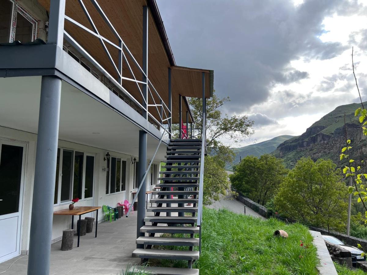 Hotel-Gvala ヴァルジア エクステリア 写真